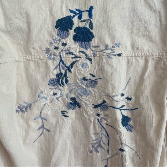 TOPSHOP 100% COTTON FLORAL EMBROIDERED SHIRT JACKET - Picture 9 of 12